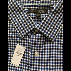 Banana Republic  Slim fit 100% cotton no-iron WITH TAGS ON. Never worn.